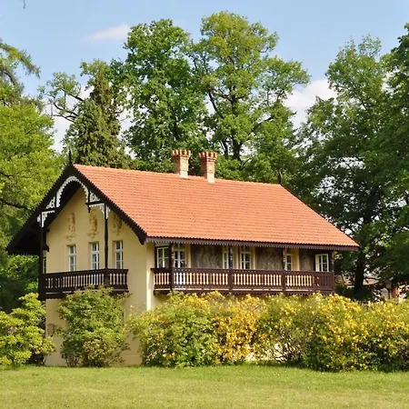 Apartamento Kavalierhaus Im Rhododendronpark Kromlau *