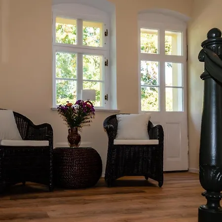 Daire Kavalierhaus Im Rhododendronpark Kromlau