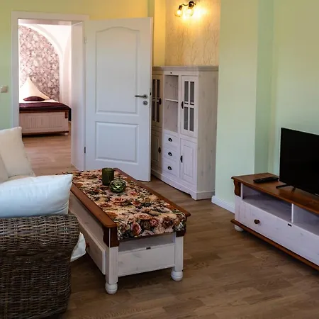 Kavalierhaus Im Rhododendronpark Kromlau Apartment *
